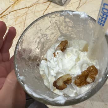 Why Coffee İçeceğin İçinden Sinek Çıktı