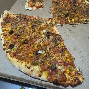 Eksik Malzemeli Pizza Ve Yetersiz Müşteri Hizmeti