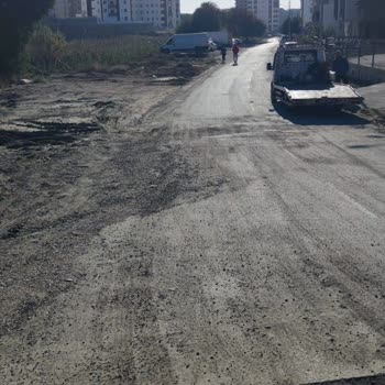Gelincik Caddesi'nde Yol Çalışması Eksikliği