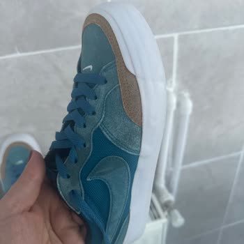 Nike Ayakkabıda Süet Ağarması Sorunu