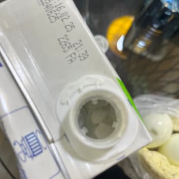 Dost Marka Süt İçerisinde Beklenmedik Maddeler