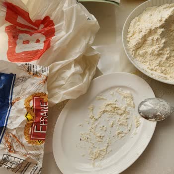 BİM Efsane Un'da Böcek Sorunu: Param Çöp Oldu!