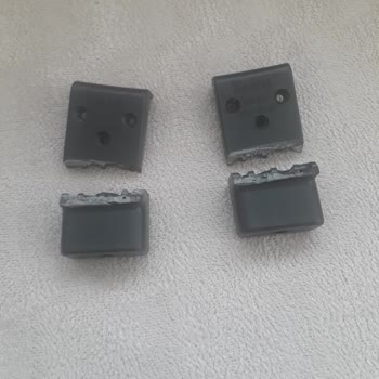 Yataş Baza Tutacaklarının Kalitesizliği Mağdur Ediyor