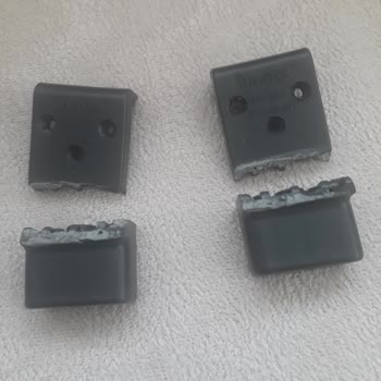 Yataş Baza Tutacaklarının Kalitesizliği Mağdur Ediyor