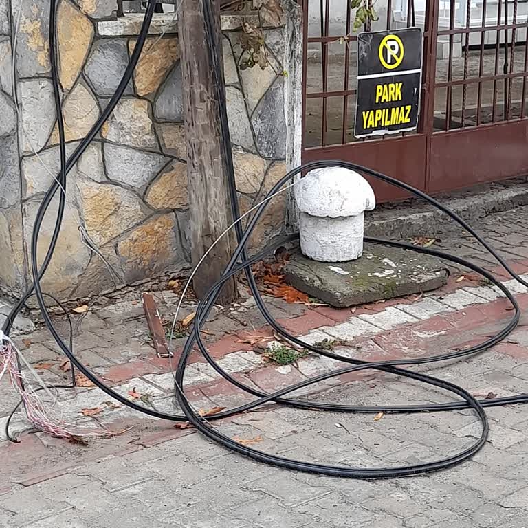 Bir Aydır İnternet Yok: Telekom'dan Çözüm Bekliyoruz