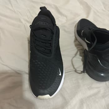 Nike Ayakkabıda Deformasyon Ve Müşteri Hizmetlerinde Yetersizlik