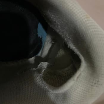 Adidas Ayakkabılarda Yırtılma Ve Şekil Bozukluğu Sorunu