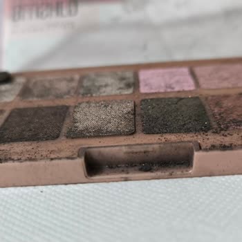 Maybelline Far Paleti Hayal Kırıklığı