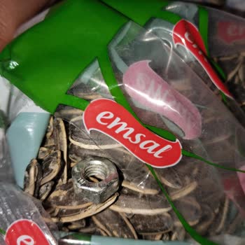 Ay Çekirdeği Paketinde Somun Şoku