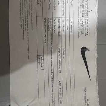 Aldığım Spor Ayakkabının Kenarları Açıldı Ve Mağaza Yardımcı Olmadı