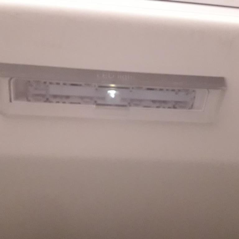 Buzdolabında Kronik LED Lamba Sorunu