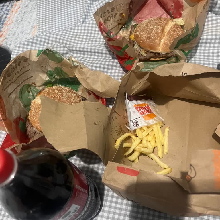Burger King Siparişi: Geç Teslimat, Eksik Ürünler Ve Müşteri Hizmetleri Hayal Kırıklığı