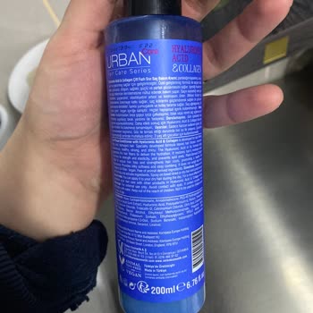 Genç Yaşta Beyazlayan Saçlar Ve Dökülme Sorunu