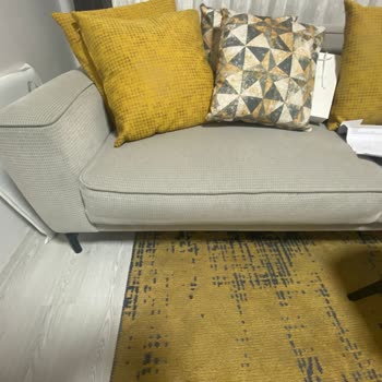 İstikbal Koltuk Takımında Erken Çökme Ve Yetersiz Servis