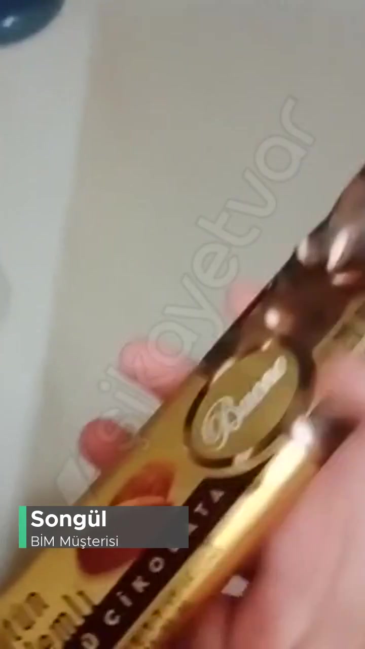 BİM Buono Çikolatası Yarım Çıktı Bozuk Da Olabilir Açmadım! videonun kapak resmi