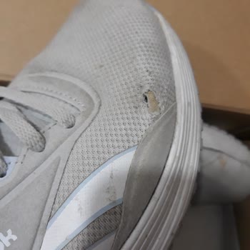 Reebok Ayakkabıda Yırtılma Sorunu