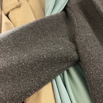 Zara Kabanlar Tüylenme Sorunu İle Hayal Kırıklığı Yaşatıyor