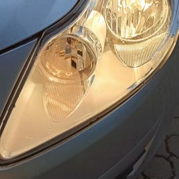 Bozuk Far Ve İlgisiz Servis: Trafik Kazası Sonrası Hayal Kırıklığı