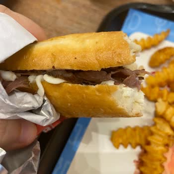 Soğuk Ve Lezzetsiz Arby's Deneyimi