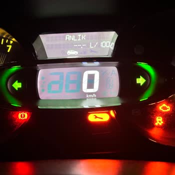 Renault Clio 4'te Sürekli ESC Ve Yokuş Kalkış Sorunu