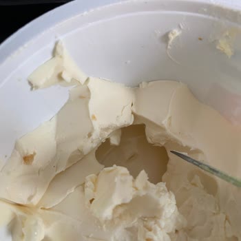 Eksik Doldurulmuş Krem Peynir Paketi