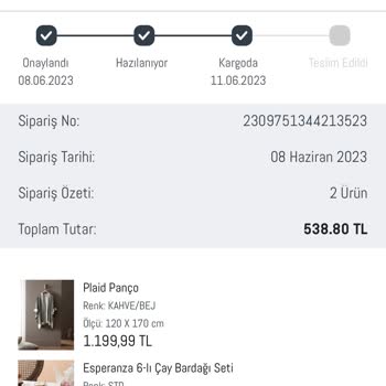 Renk Değişimi Yaşayan Çay Bardakları Ve İlgisiz Müşteri Hizmetleri