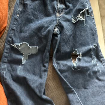 Zara'dan Aldığım Jean İlk Yıkamada Parçalandı