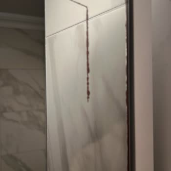 Kale Marka Banyo Dolabının Ayna Yapısı Bozuldu