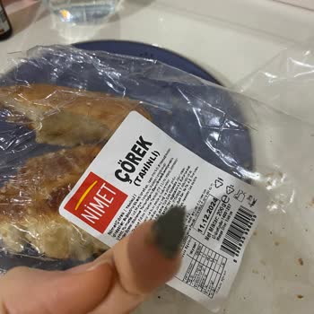 Tahinli Çörek İçinden Çıkan Taş Dişimi Kırdı!