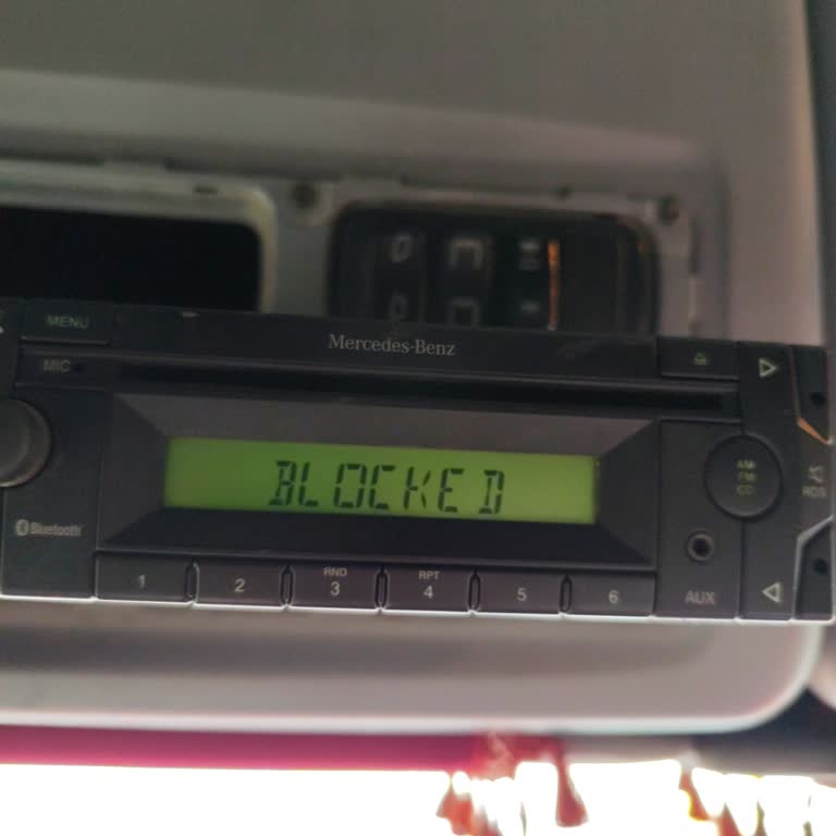 Mercedes Benz Axor 1840 Teyp Sorunu: Blocked Mesajı Çözümü