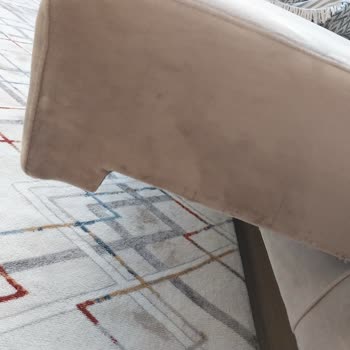 Koltuğumun Sürekli Bozulan Minderleri Ve Yetersiz Müşteri Hizmetleri