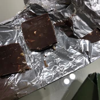 Kurtlu Çikolata Ve İlgisiz Müşteri Hizmetleri