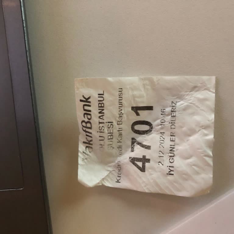 VakıfBank Şubesinde Öncelik Sorunu Ve Müşteri Memnuniyetsizliği