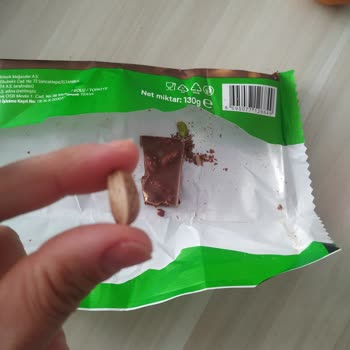 Antep Fıstıklı Çikolata Kabusu: Kabuklu Fıstık Tehlikesi