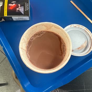 Sıcak Çikolata Hayal Kırıklığı Ve İlgisizlik