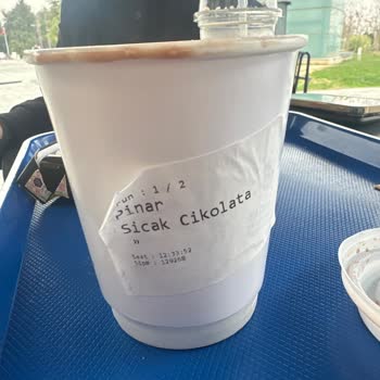 Sıcak Çikolata Hayal Kırıklığı Ve İlgisizlik