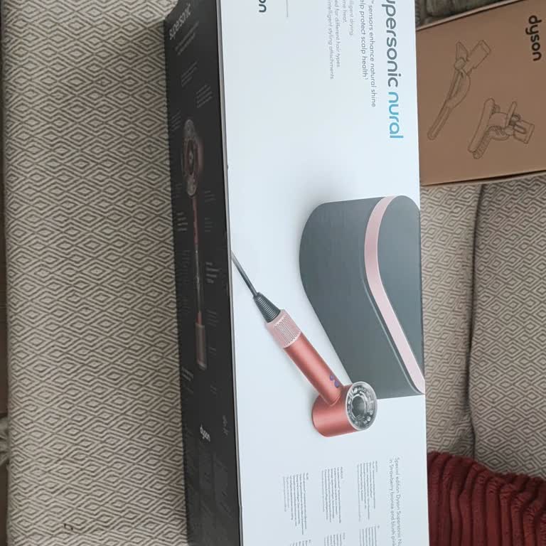 Dyson Supersonic Ürününde Çatlak Ve Saç Yanması Sorunu