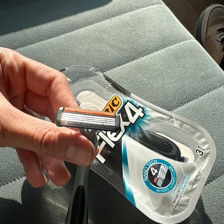 Keskin Olmayan Bıçaklarla Zor Tıraş Deneyimi