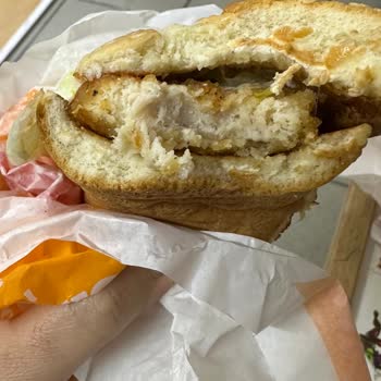 Mal servicio en Burger King y Getir, pedido frío y entrega tardía