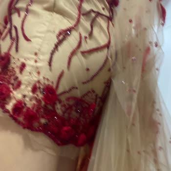 Tadilat Kabusu: Hayal Kırıklığına Uğratan Gelinlik Deneyimi