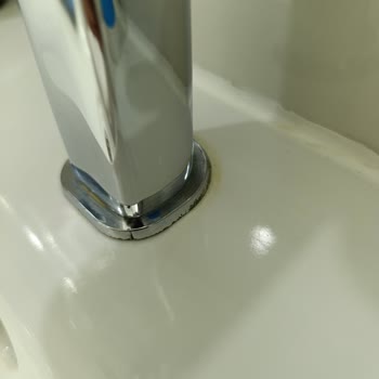 ECA Bataryaların Rozet Parçaları Çatladı