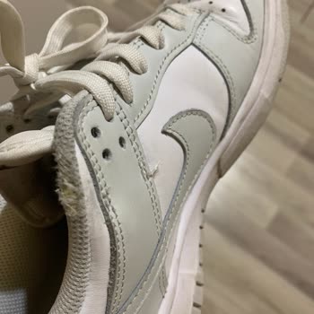 Problemas con zapatos Nike, desgaste rápido y negativa al cambio