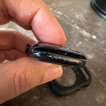 Spigen Kılıfı Apple Watch'umu Çizdi, Çözüm Bekliyorum