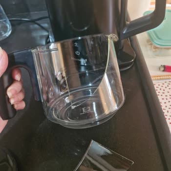 Homend Royaltea 1795H: Kırılan Cam Demlik Ve Yetersiz Müşteri Hizmeti