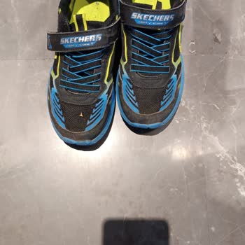 Skechers Ayakkabılarında Işık Problemi Ve Müşteri Hizmetleri Sorunu