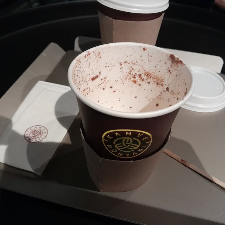 Klorlu Su Tadında Salep: Gerçek Süt Nerede?