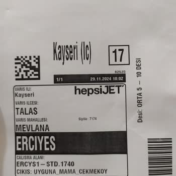 Hasarlı Kedi Maması Ve Yetersiz Bilgilendirme