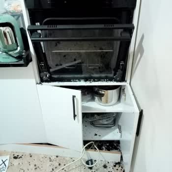 Kumtel Fırın Camı Patladı: Garanti Süresi Şoku