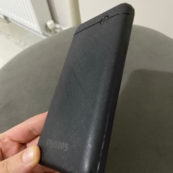 Philips Powerbank İle Tehlikeli Deneyim