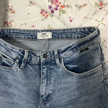 Pantolonun Beklenmedik Şekilde Bollaşması